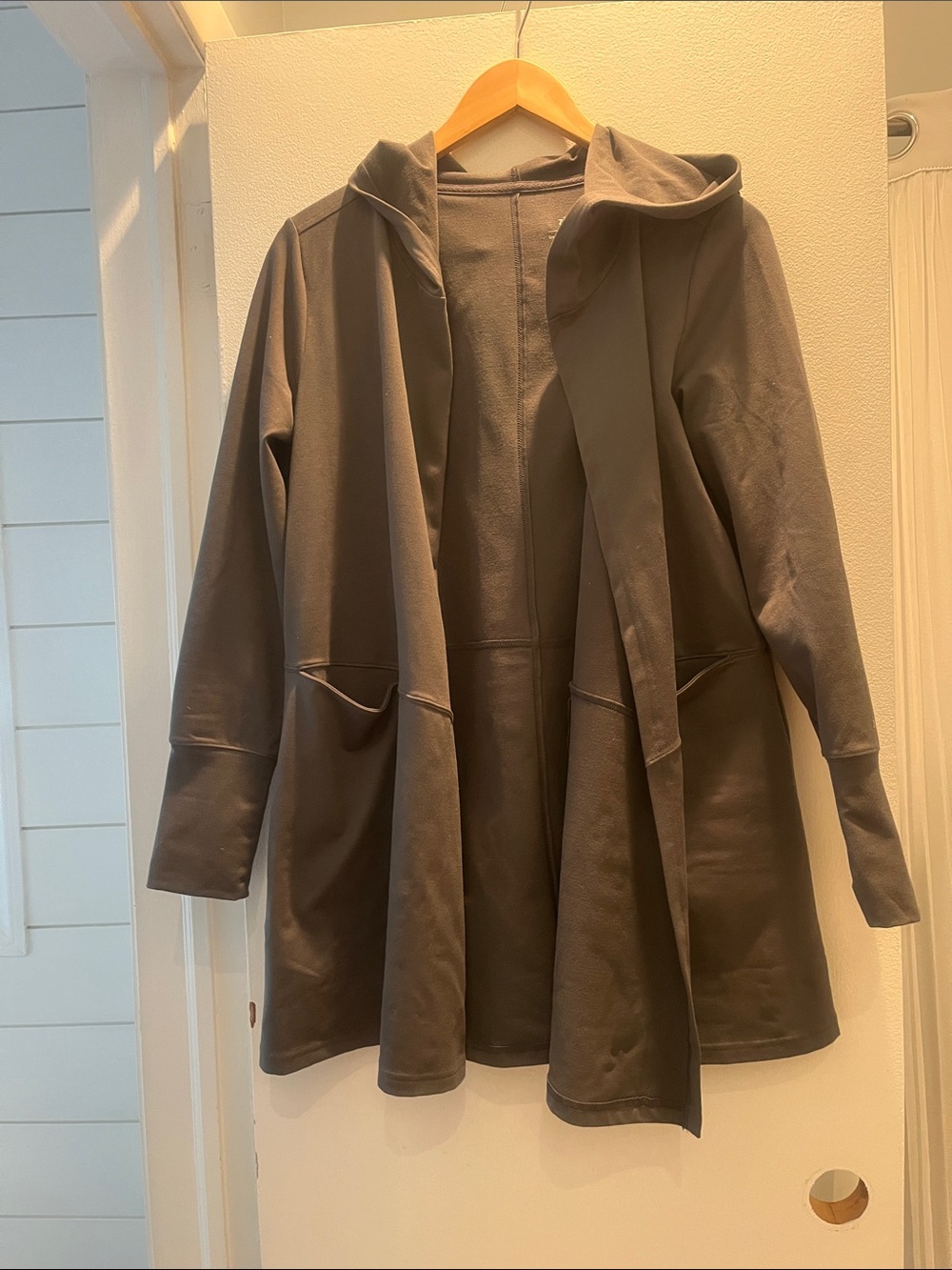 zuda Hooded Open Front Coat in Gray